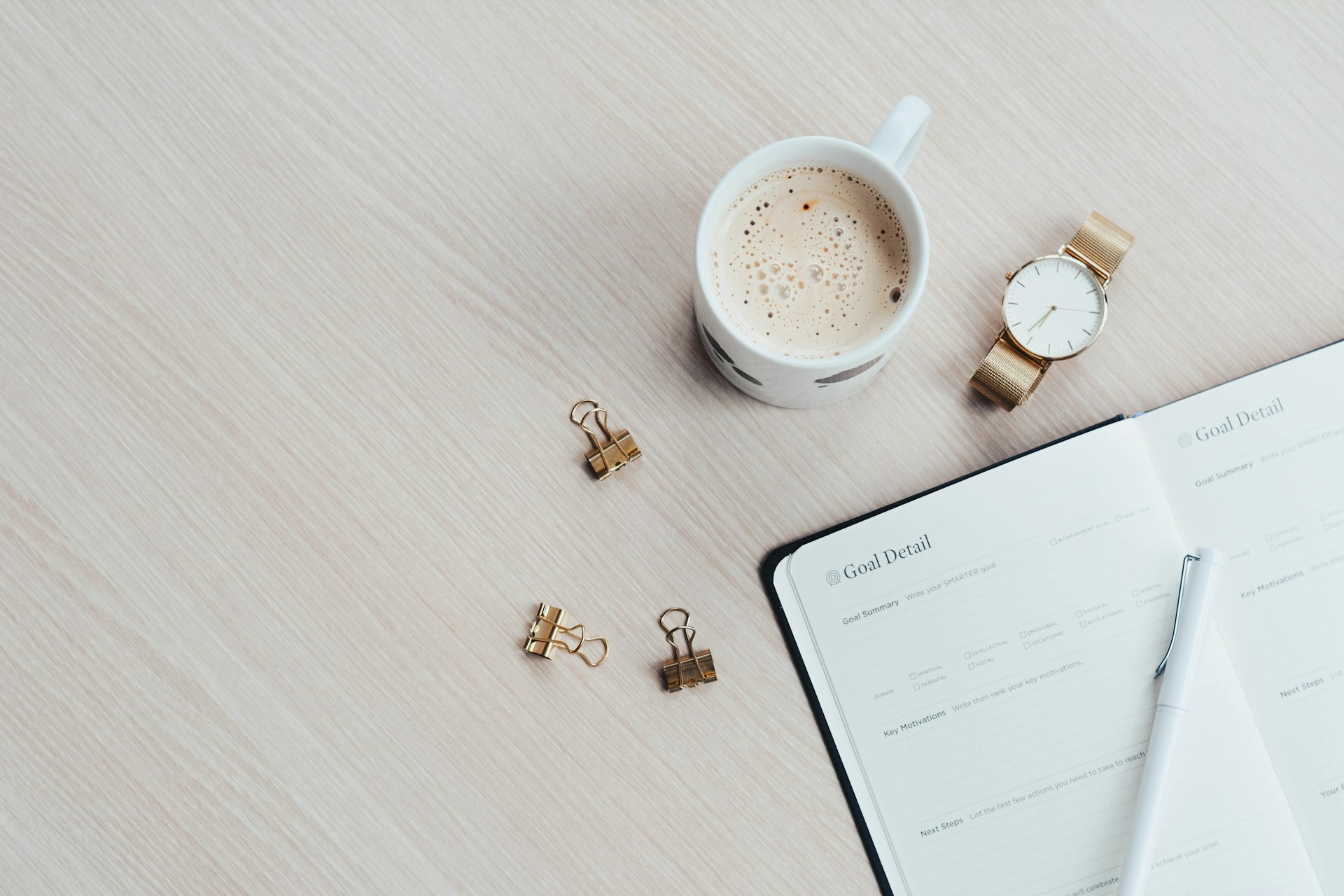 What a Realistic Daily Routine Looks Like for a Busy Person