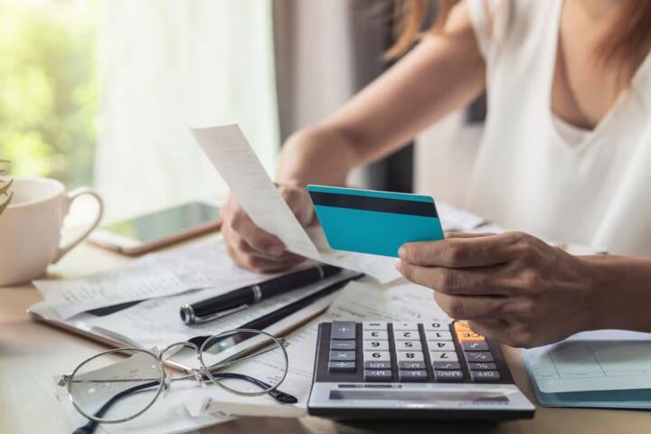 Why Some Payment Apps Freeze Accounts Without Warning